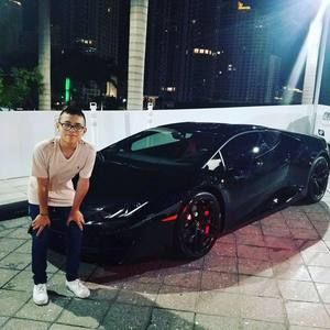 Meet your Posher, Damien